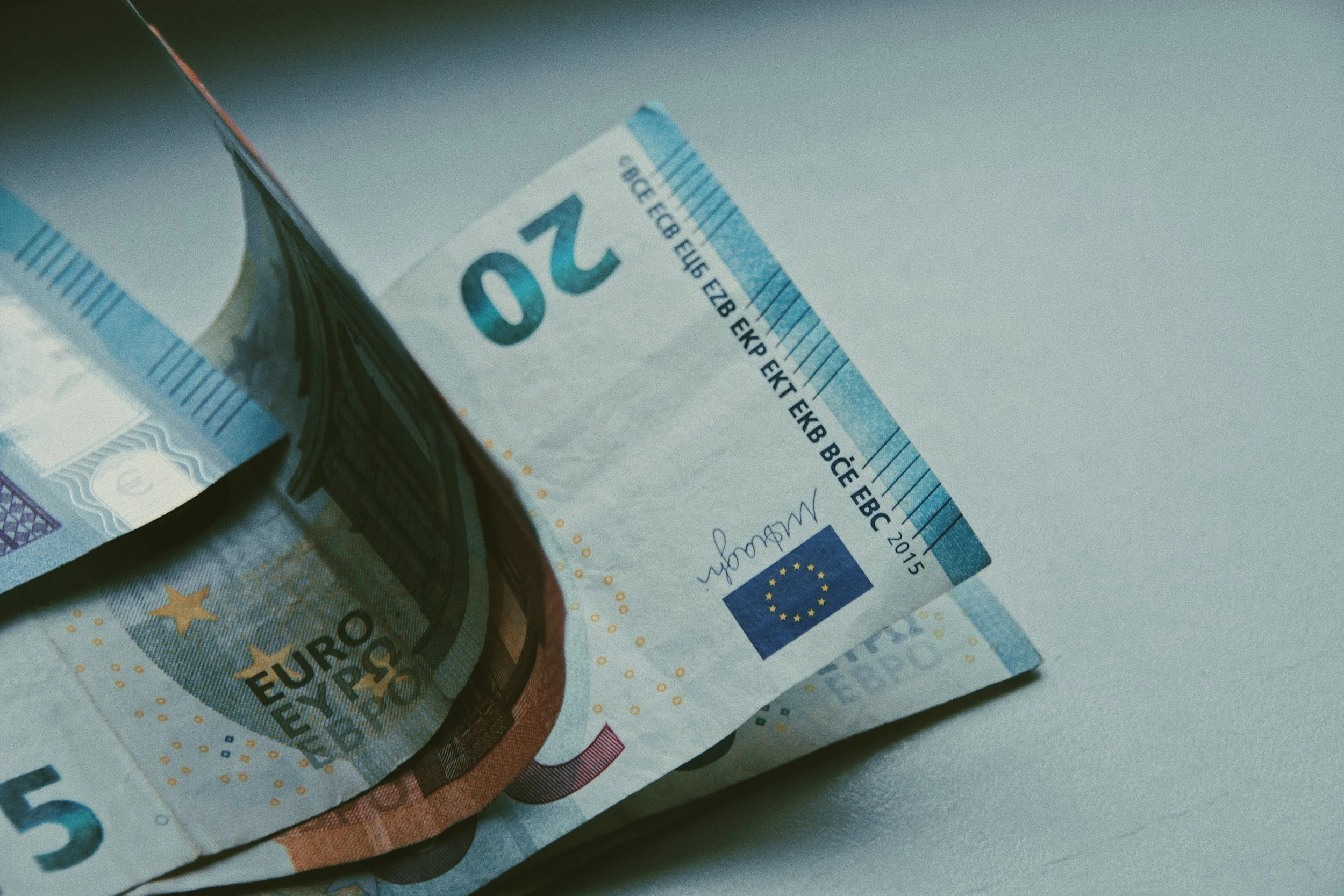 1081f Euro Notes