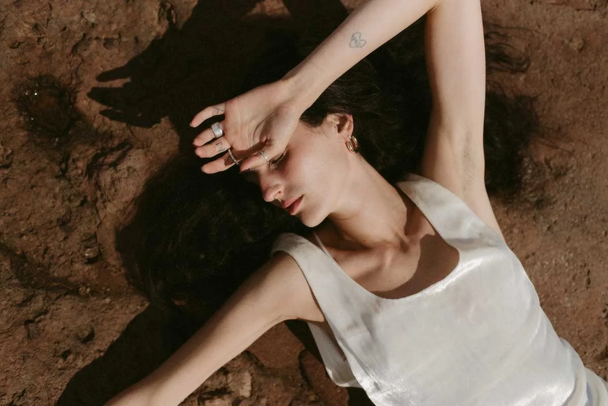 Coastal editorial makeup look by Mairi 