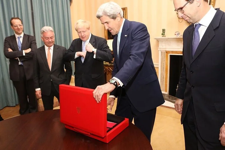 Presentation to John Kerry