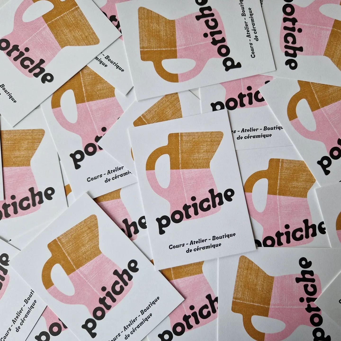 Les jolis flyers de Potiche
R&eacute;alis&eacute;s par les best @facetofacedesign
On est fan 😍
.
.
.
#flyers #poticheclubdeceramique #brand  #identity #c&eacute;ramique #pottery #uccle