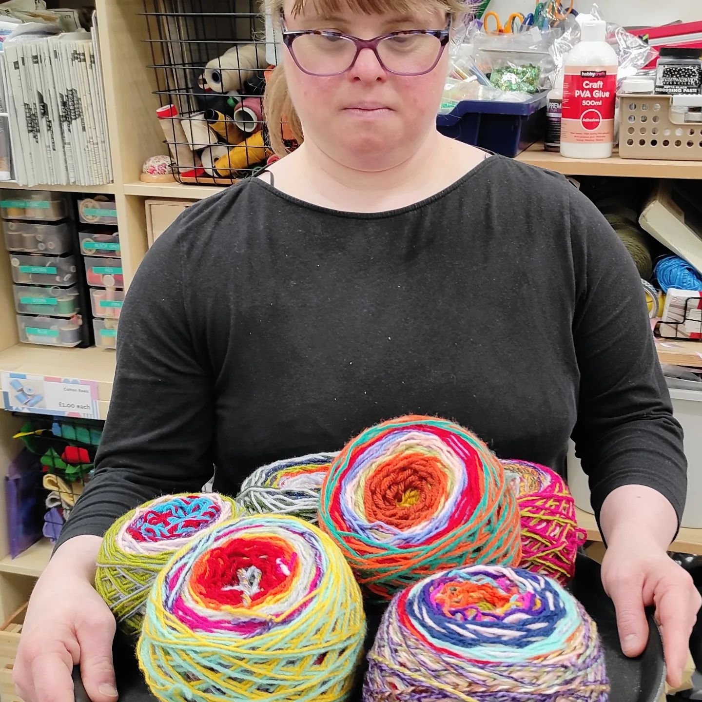 Please help yourself to our lovely yarn cakes. They have been beautifully made and presented by our Trainees #yarn #tarn cakes #knitting #crochetinspiration #grannysquare #grannyblanket #wool #scrapwool #scrapmaterial #scrapstoreyeovil #thehubscrapst