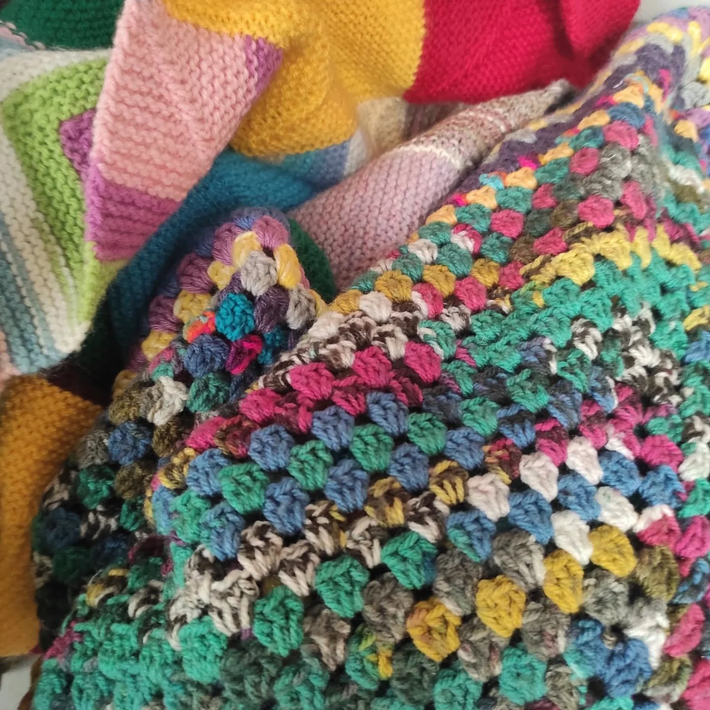 Hello 🤗 October 🍁🍂. We are welcoming crisp mornings and longer, cosy evenings with handmade blankets, woollen scarves and hats, autumnal handmade deco here at the Hub Scrapstore. Come along to feel the warmth 🥰 #scrap #scrapstoreyeovil #autumnal 
