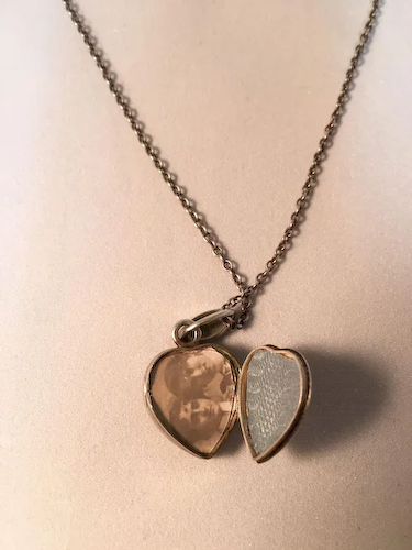 Charming-Georgian-Silver-Paste-Heart-Locket-full-5o-500-24-f.png