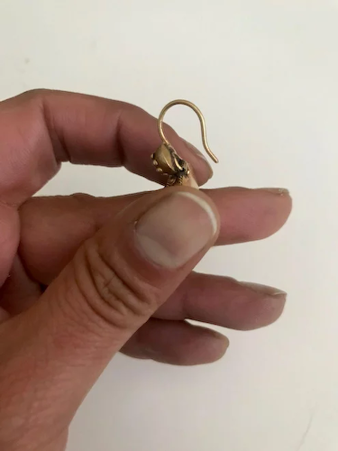 Charming-pair-Georgian-earrings-15ct-Gold-full-7o-500-97-f.png