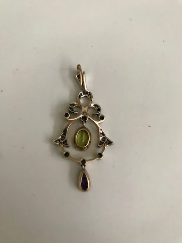 Suffragette-Diamond-Peridot-Amethyst-Pendant-full-2o-500-83-f.png