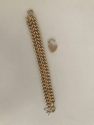 Beautiful-Gold-Double-Curb-Link-Victorian-full-8o-500-67-f.png