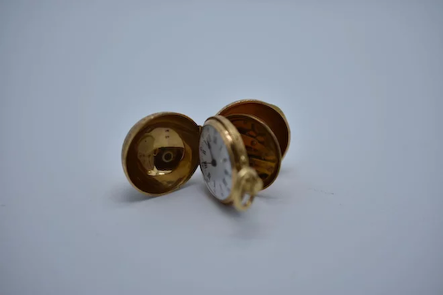 An-Ex7878quisite-Swiss-Enamel-Ball-Fob-full-5o-500-136-f.png
