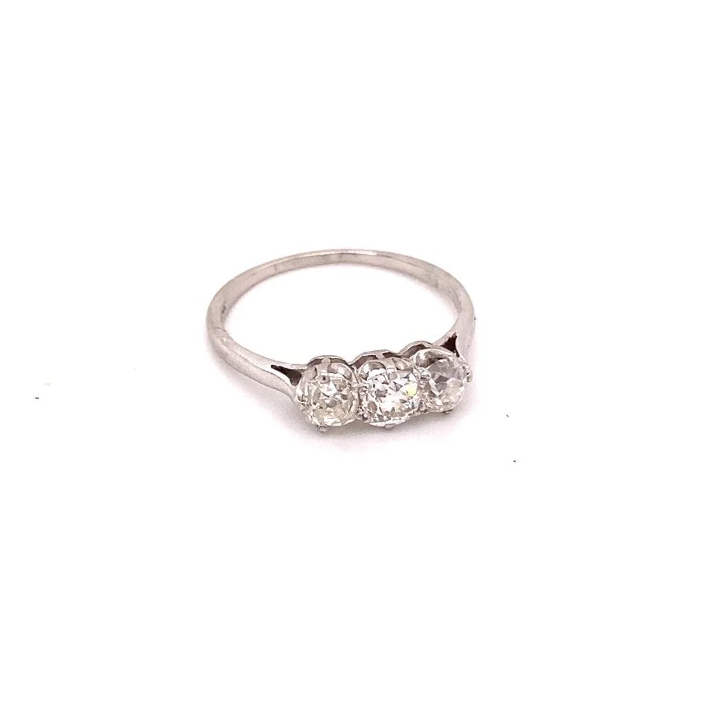 Pretty Art Deco , Three Stone 'Old mine' Cut Ring Ca1920-35