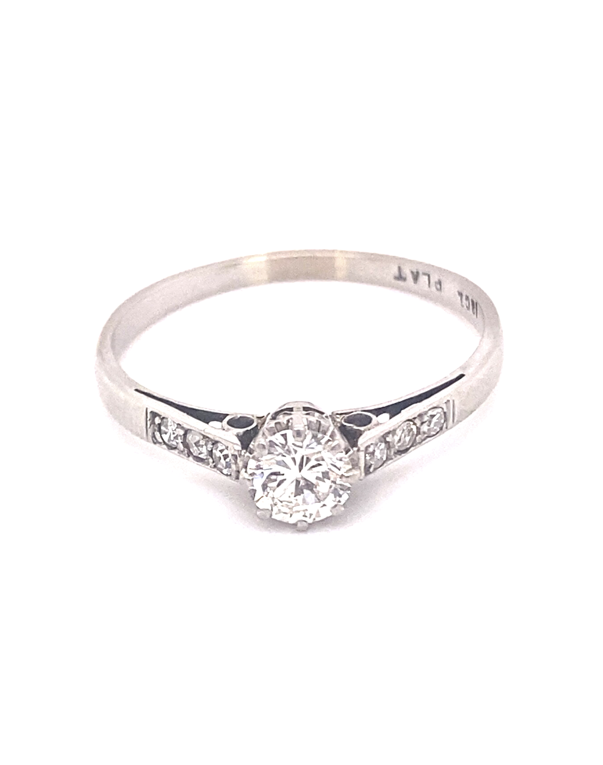 Classic 'Round Brilliant' Diamond Ring ca. 1940