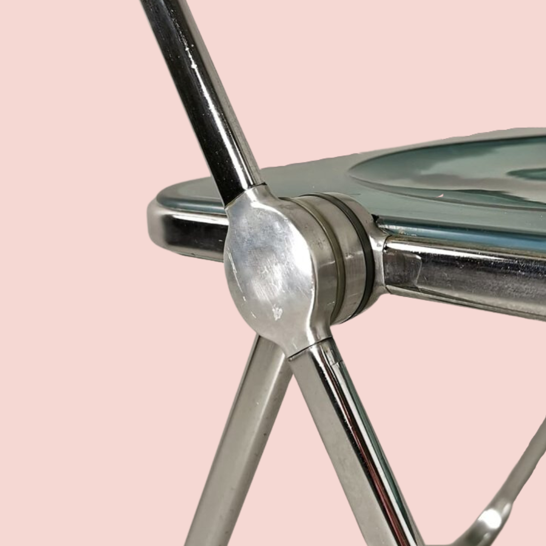 Chaise pliante italienne des années 1960 en lucite transparente de