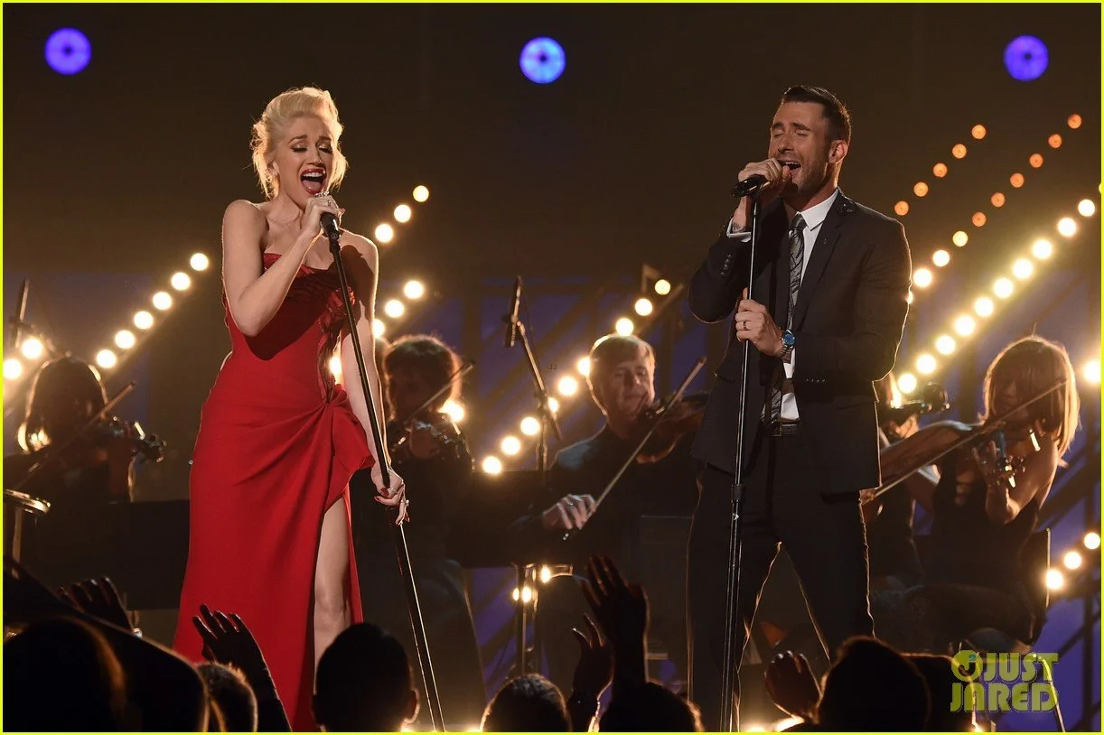 adam-levine-gwen-stefani-performs-heart-is-open-grammys-06.jpg