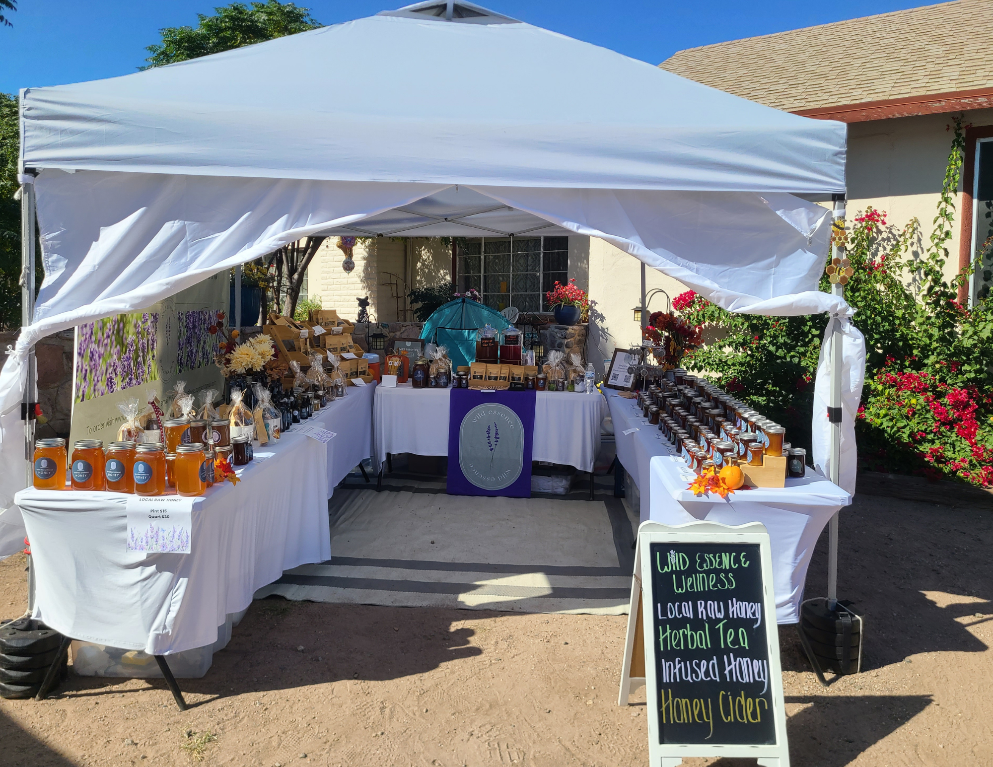 Sahuarite Sunset Market