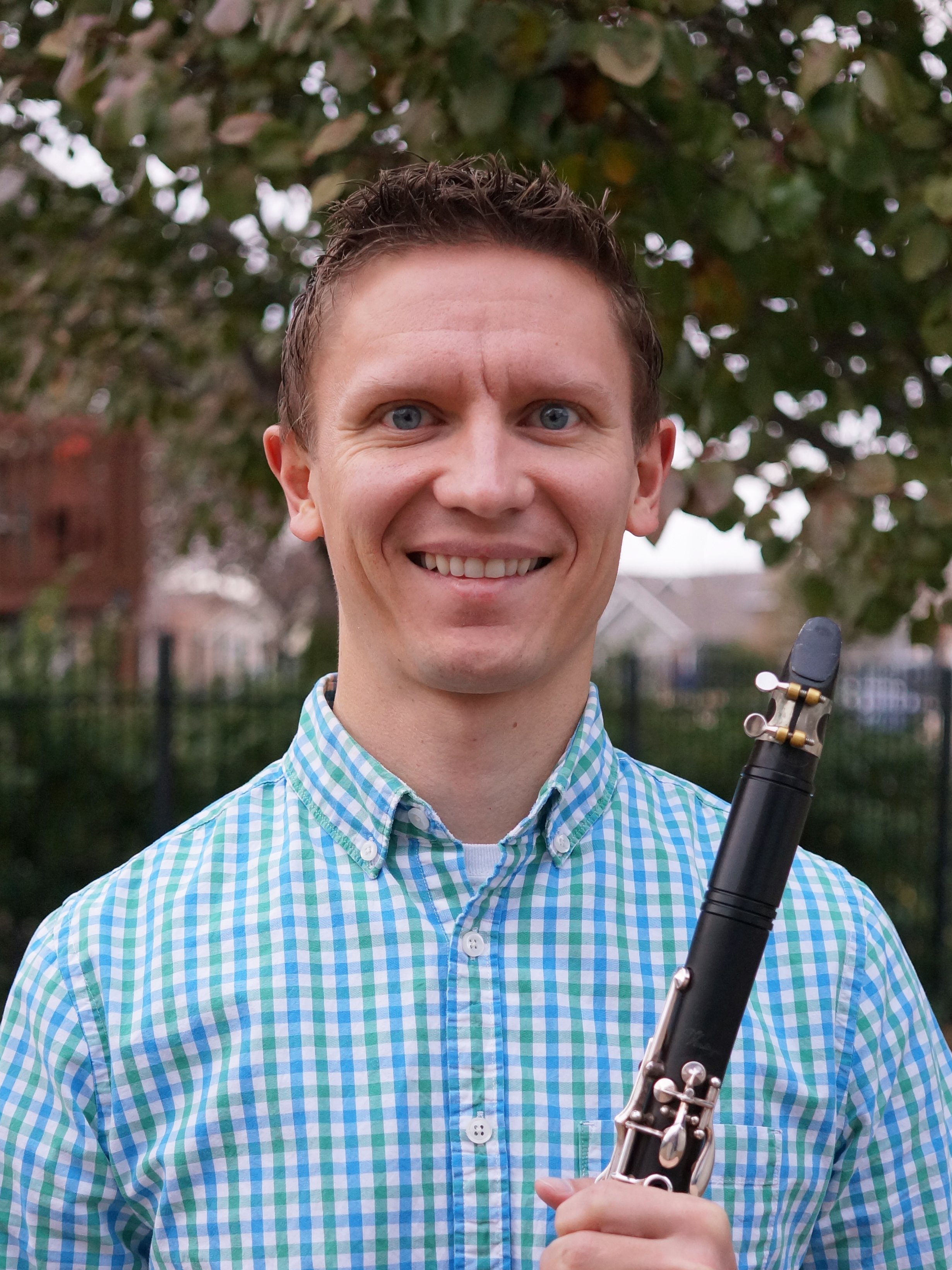 The Tiny Duck Trio is a new ensemble that aims to bring joy and freshness to chamber music performances. Rose, Chris, and Rachel are all passionate about new music and music by diverse composers, in chamber music settings and beyond. They are also se
