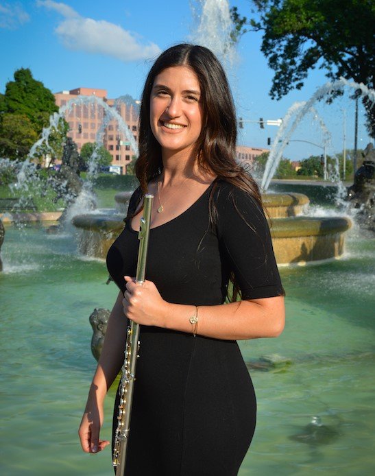 Dr. Gözde Çakır Ramsey, a native of Turkey, is an active flute performer and teacher. Before joining the faculty at Tennessee Tech University, Gözde was second flute with the Topeka Symphony Orchestra and was flute professor at both Missouri Western