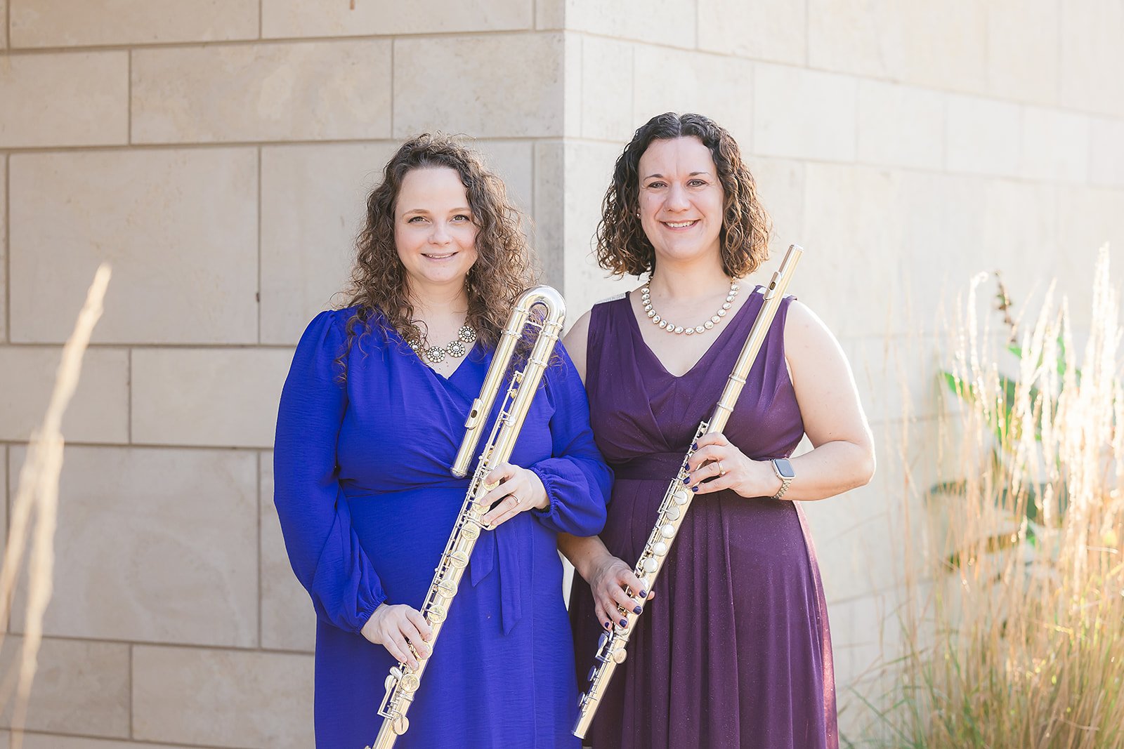 Hailed by Gramophone magazine for their "seamless expressivity, technical panache and vibrant coloration”, Unseen//Unheard is the low-flute duo of Rose Bishop and Heather Neuenschwander, specializing in the rarely spotlighted voices of alto and bass 