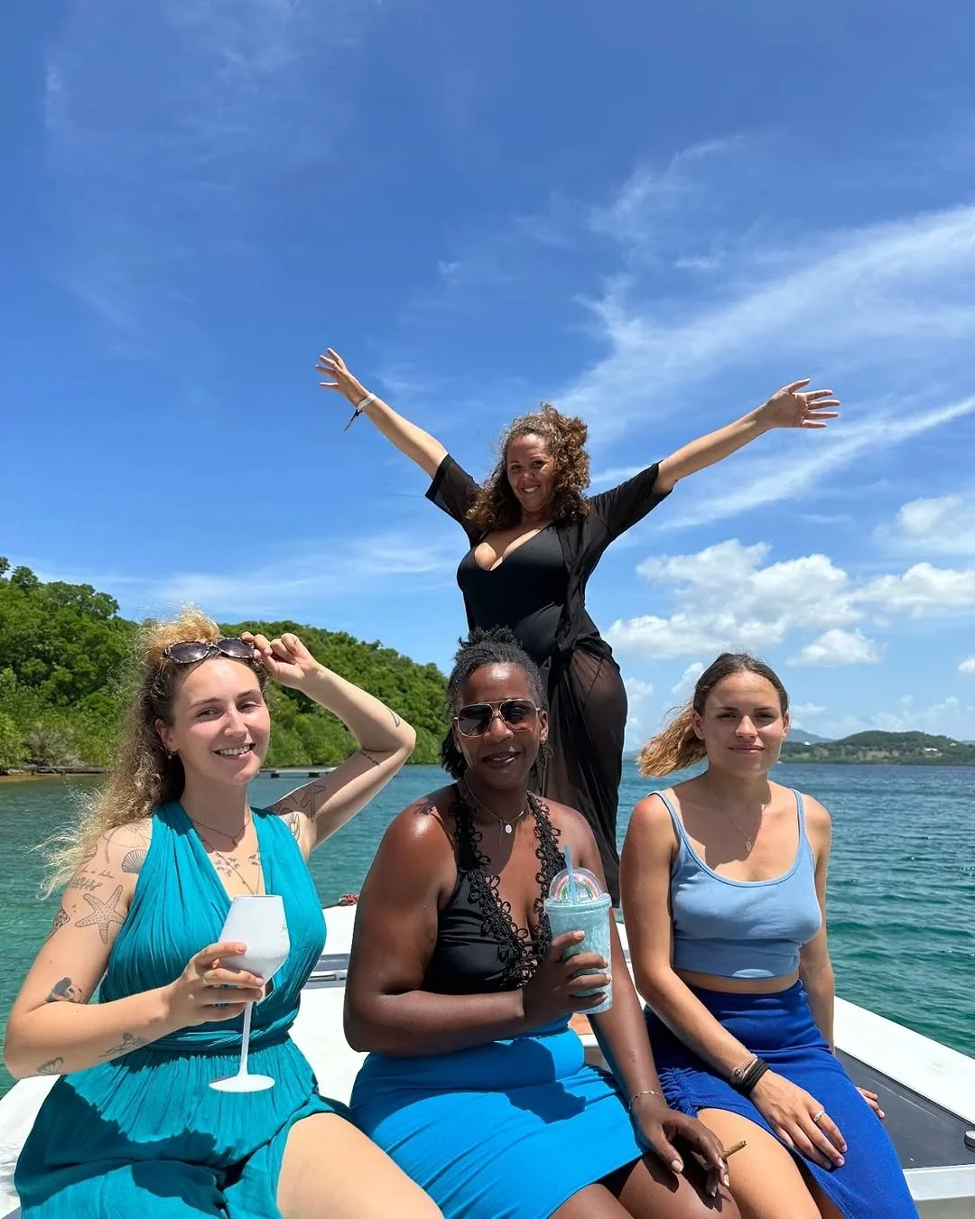 Les 5 caractéristiques qui définissent une véritable excursion en bateau locale en Martinique (et comment Karaibe Trip les incarne)