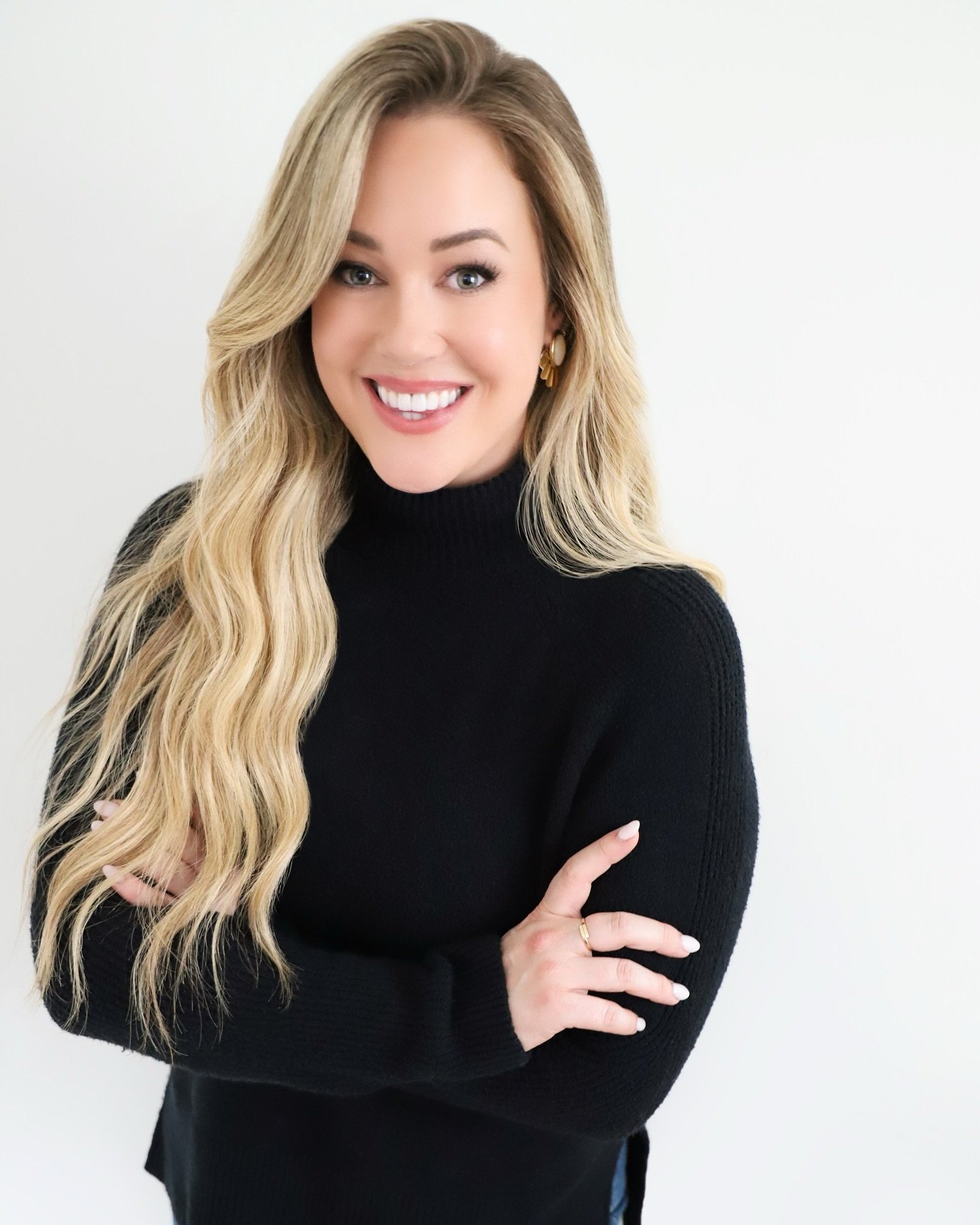 Get to know our Head of Finance &amp; Operations, Kellie Moss! 👏 ⬇️

Kellie first became involved with the KAP team when she and Lori were connected through a mutual friend two years ago, and after their first call, Kellie knew they were going to cr