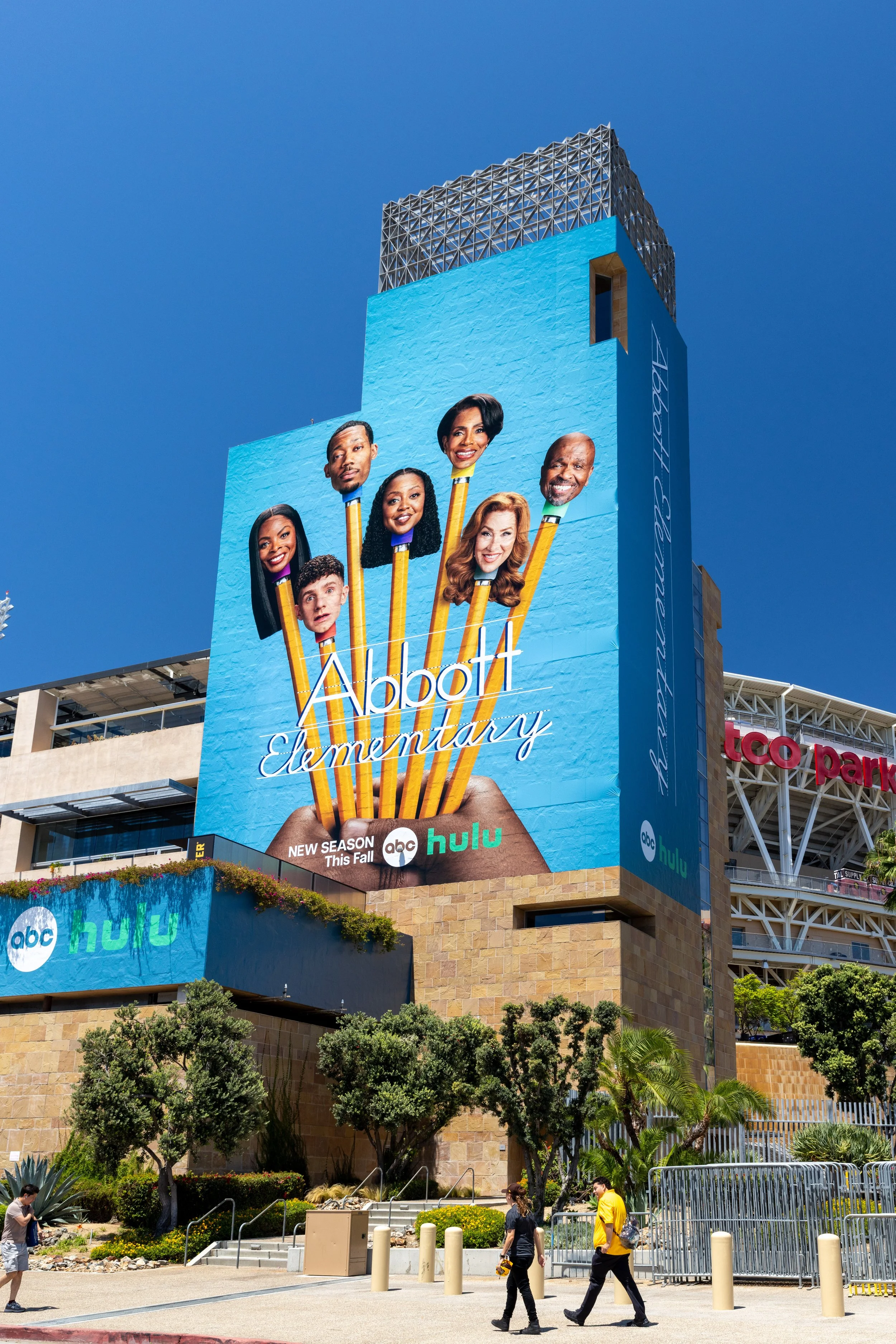 KAP_CC26_ALL+Hero_Petco_ABC+HULU_High_Res-34.jpg