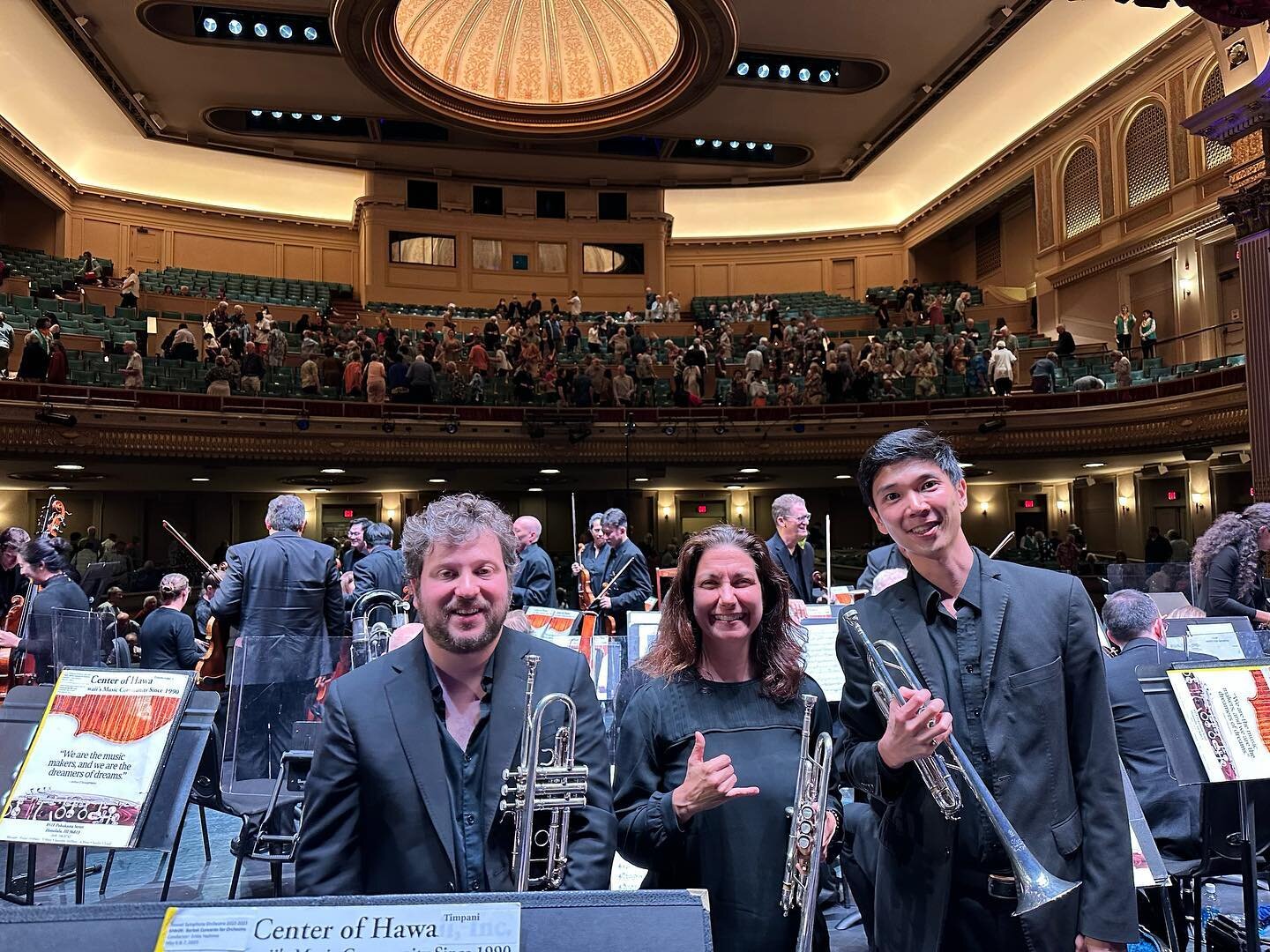 A great ending with this crew to close out the 22-23 season with @hawaiisymphonyorchestra !
We played a Hungarian themed concert that ended with one of my faves, Bartok, Concerto for Orchestra🔥
Tito Munoz (and fellow New York Youth Symphony alum) ju