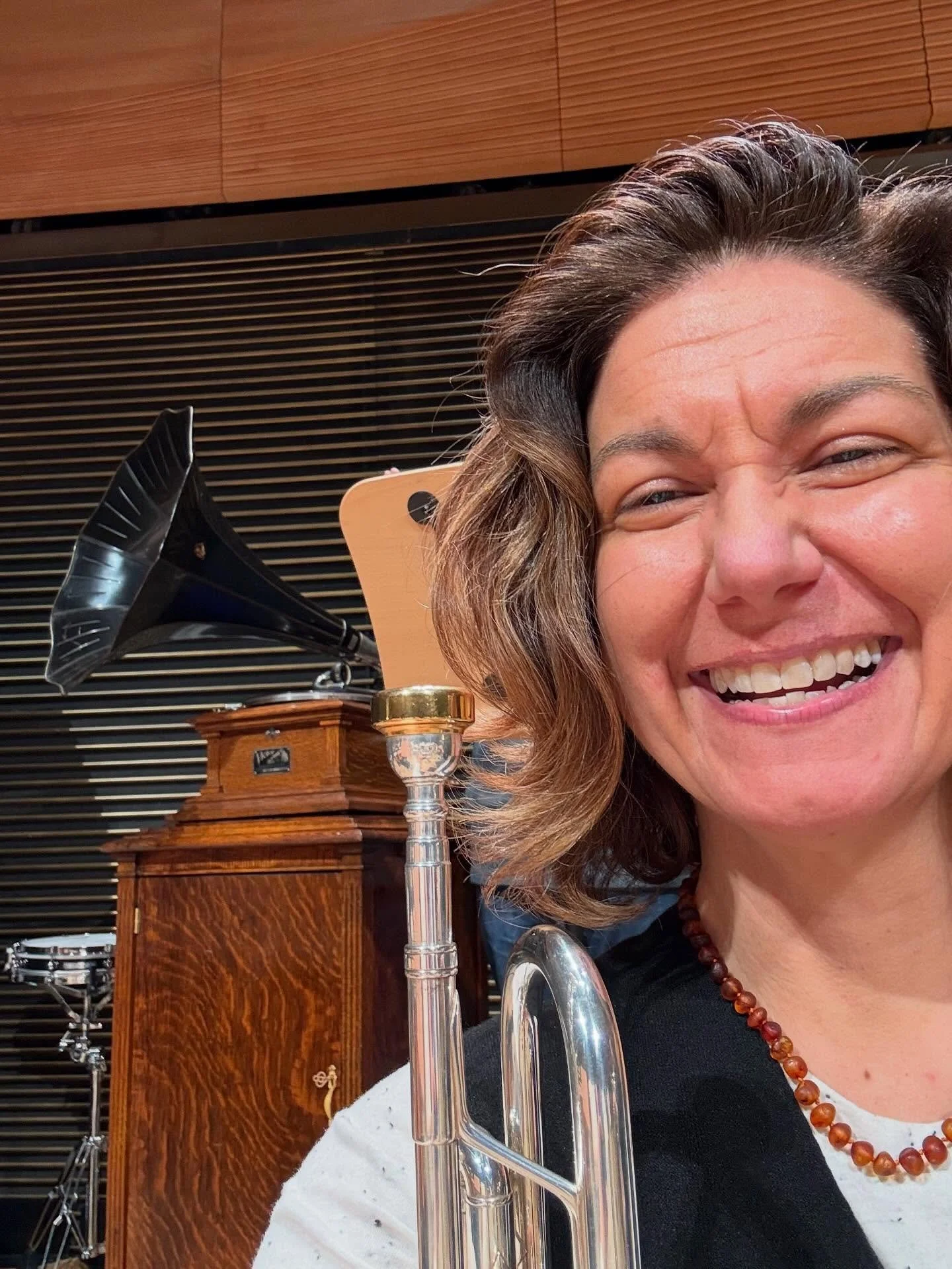 🦜🕊️It&rsquo;s not every week you sit in front of the recording of the original birds Toscanini used in the premier of Pines of Rome. Only on New York! 

#trumpetplayer #orchestra #music #musician #womeninmusic