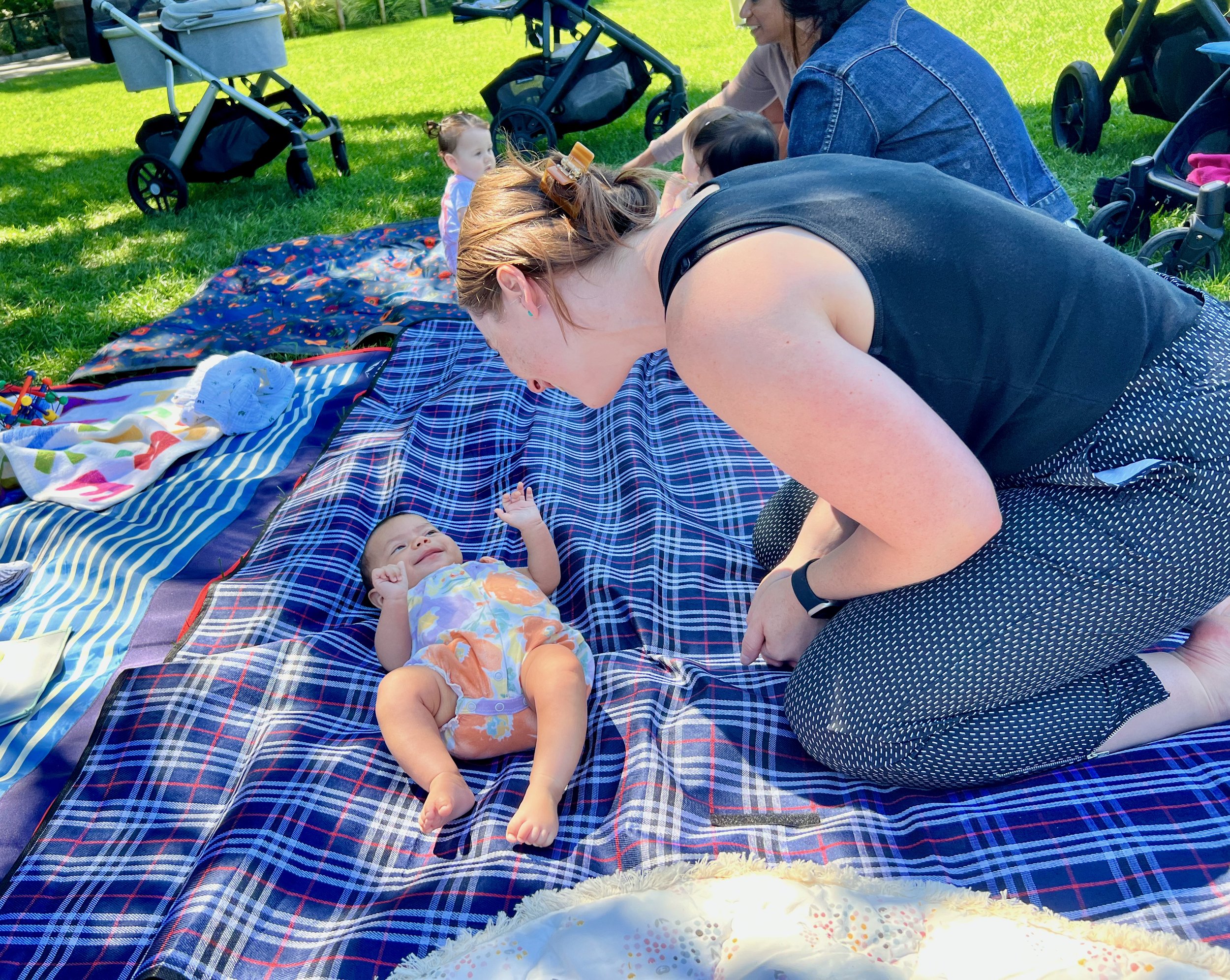 Pop Up Tummy Time Class ( Near Rockerfeller Playground, Battery Park)