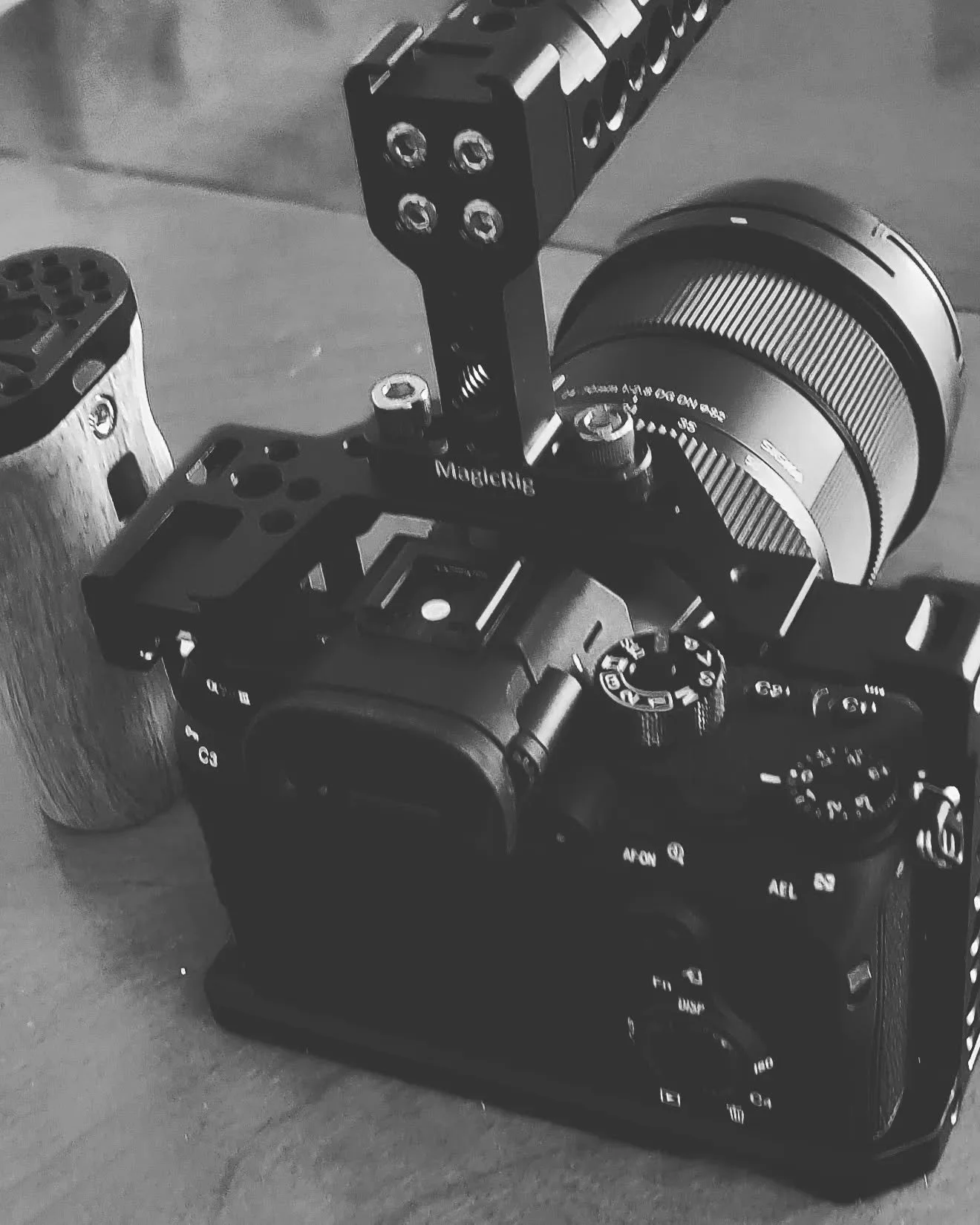 Starting the year with a new rig for the camera. I am excited to see what epic shots I come up with this year!
.
.
.
.
#sonyalpha #sony #sonyphotography #sonya7iii #sonya7r3 #smallrig #magicrig #cameragear #cinematography #cinemagear #truenorthlens #