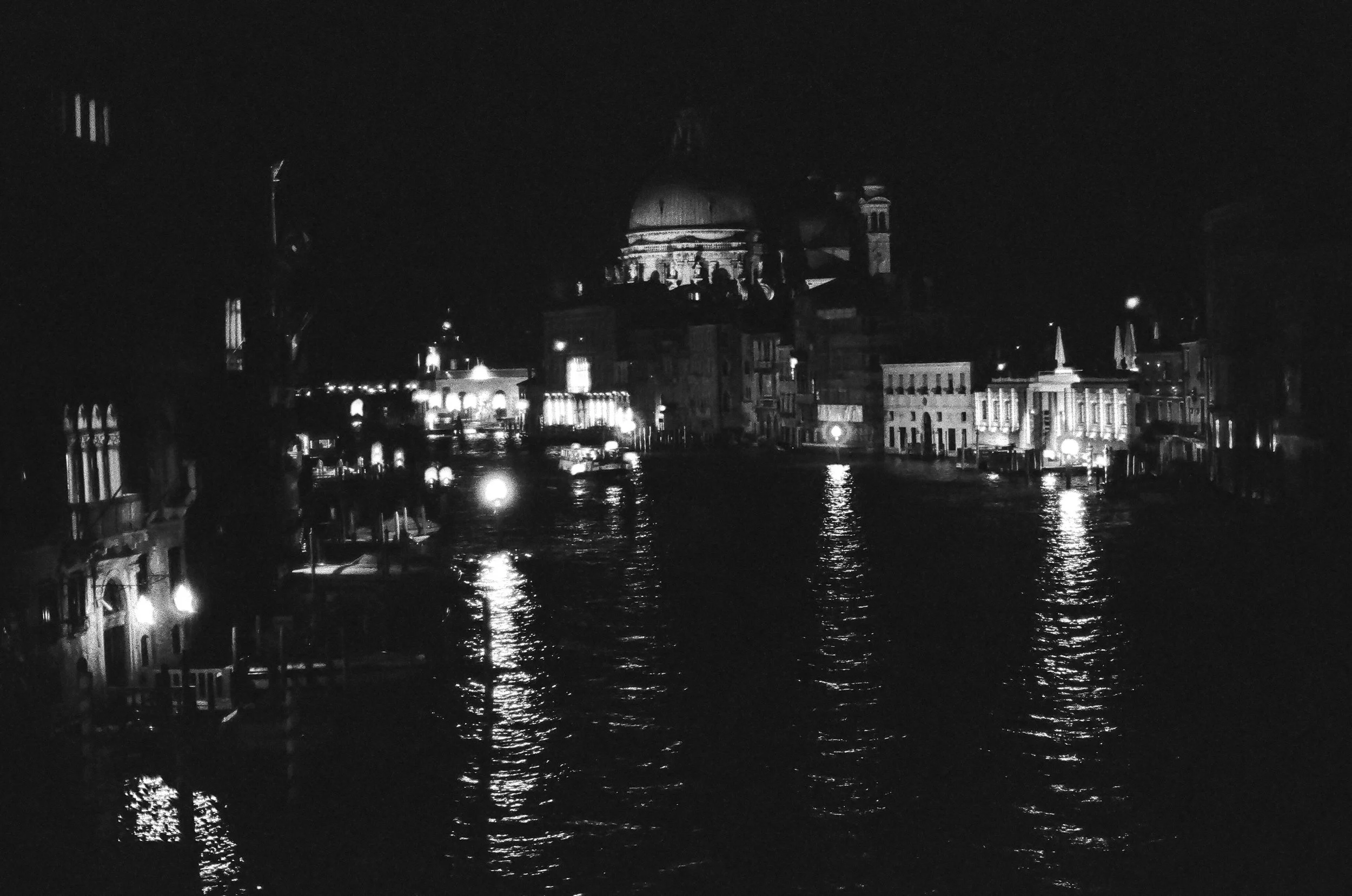 71310021.jpg