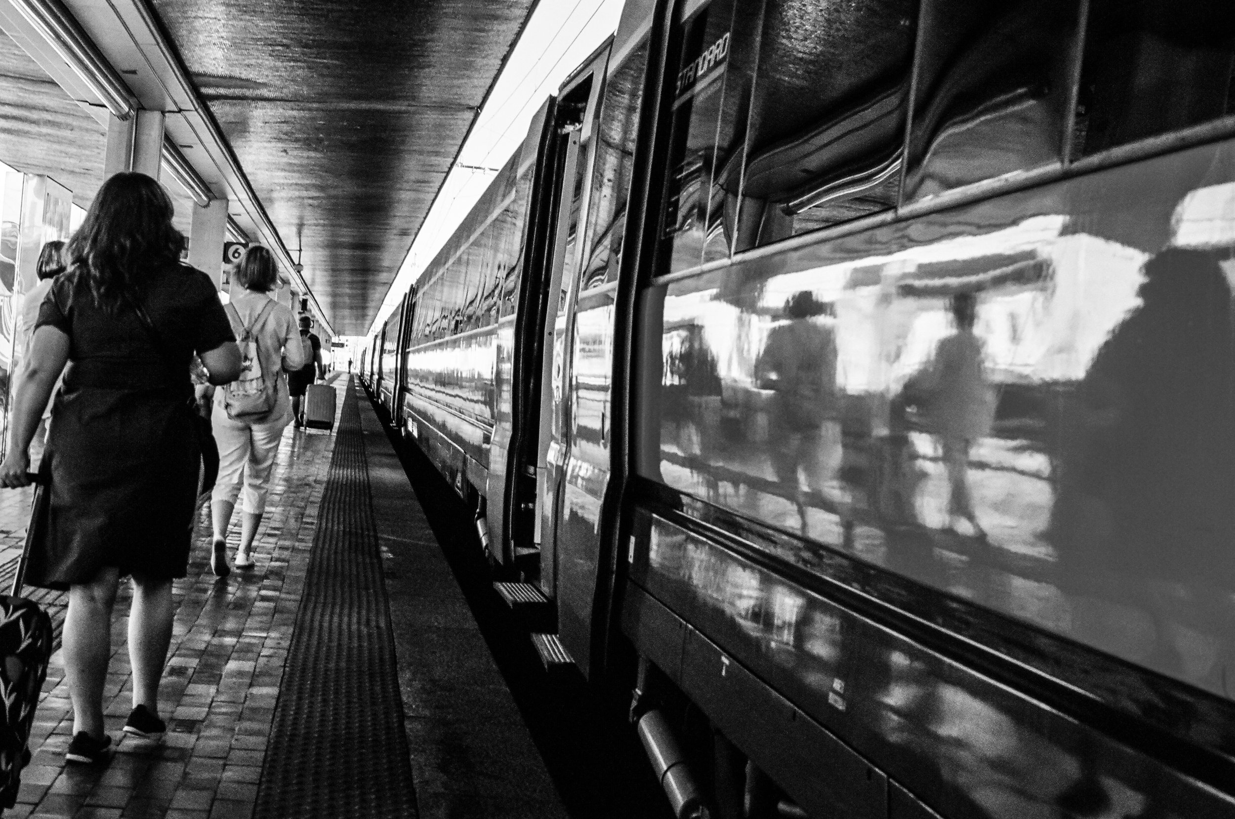 71410014-1.jpg