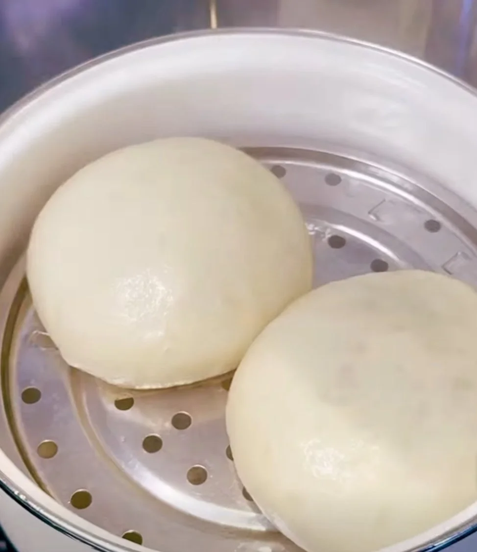 STEAMED HAGGIS BAO BUNS