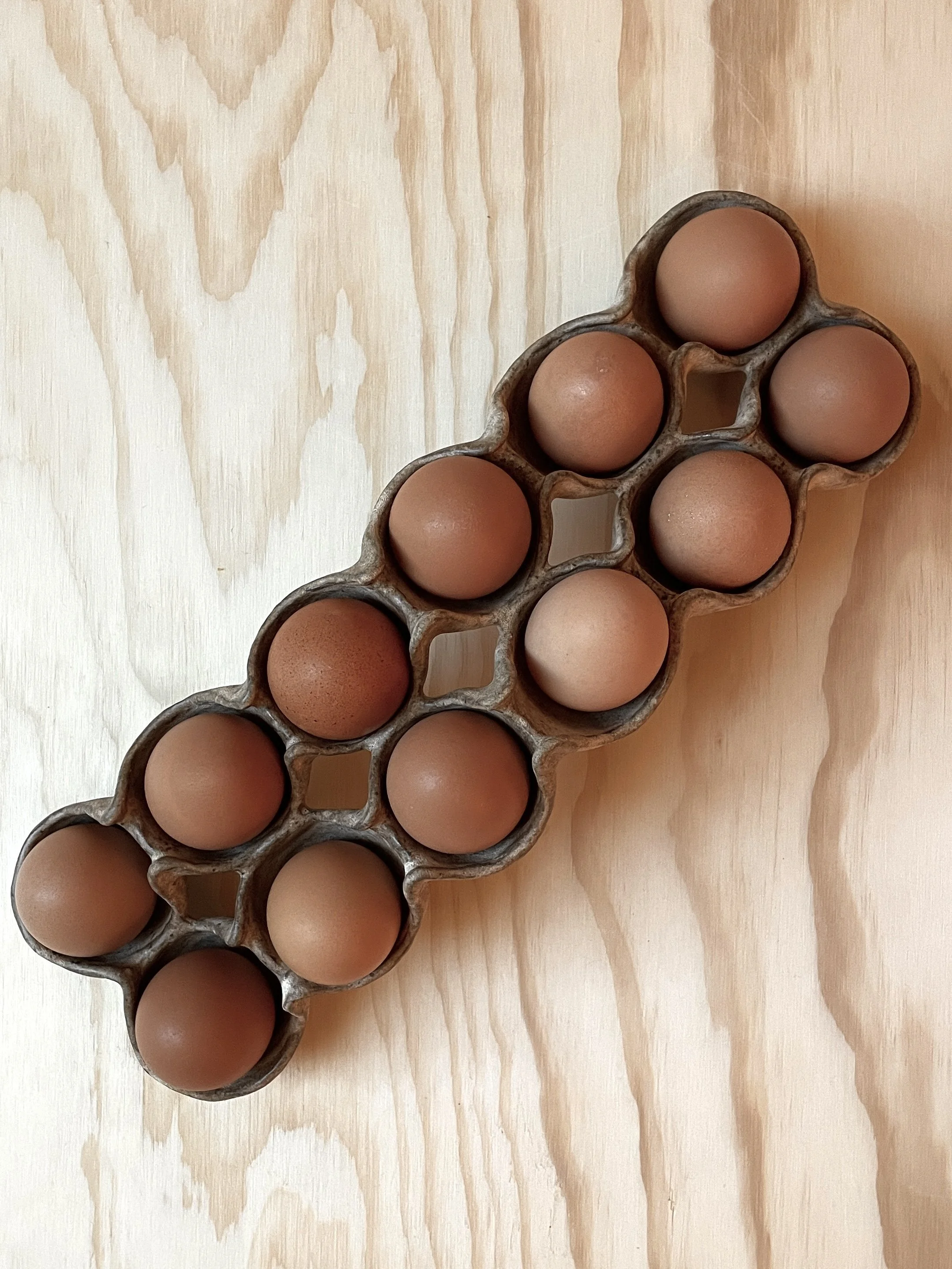 egg-arch-cream-speckle-1.jpg