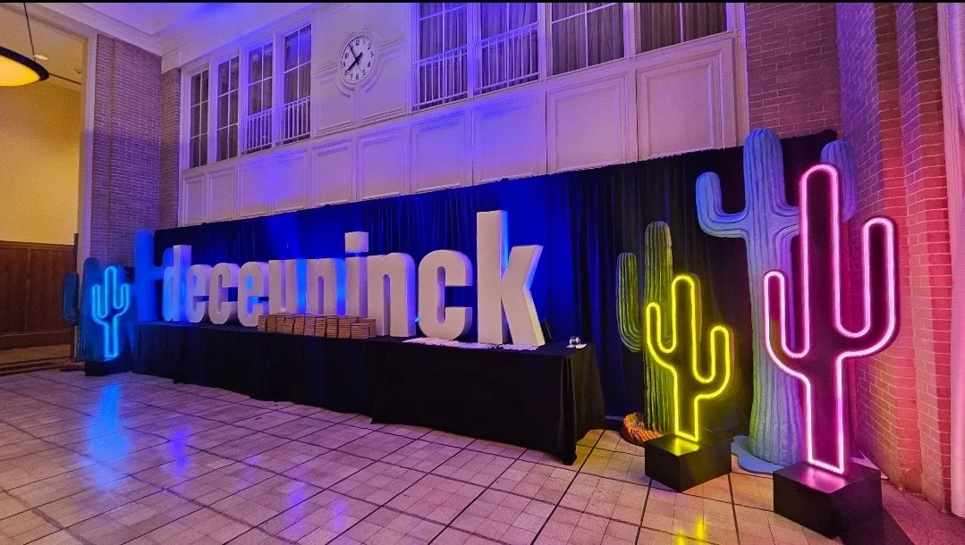 deceuninck letters.jpg
