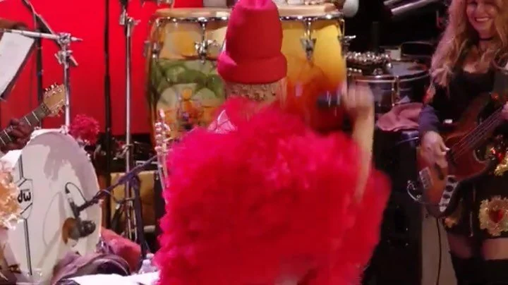 With the one-and-only Lisa Fischer 🌟 for the Narada Michael Walden Foundation holiday show.  The foundation supports music education for Bay Area youth 🎶❤️💚
Full video available at @naradamichaelwaldenfoundation