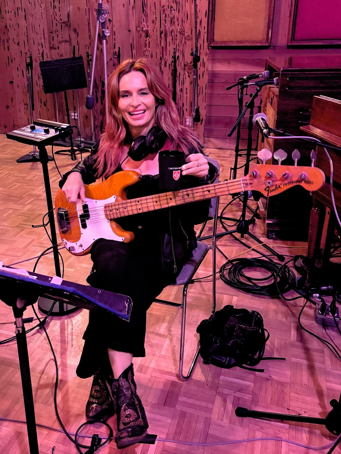 I took my new &lsquo;73 P into the studio again yesterday.  I could not be happier with this new purchase! The tone has gravity, woody earthiness, and just does all the things you want from a vintage bass. 🙌