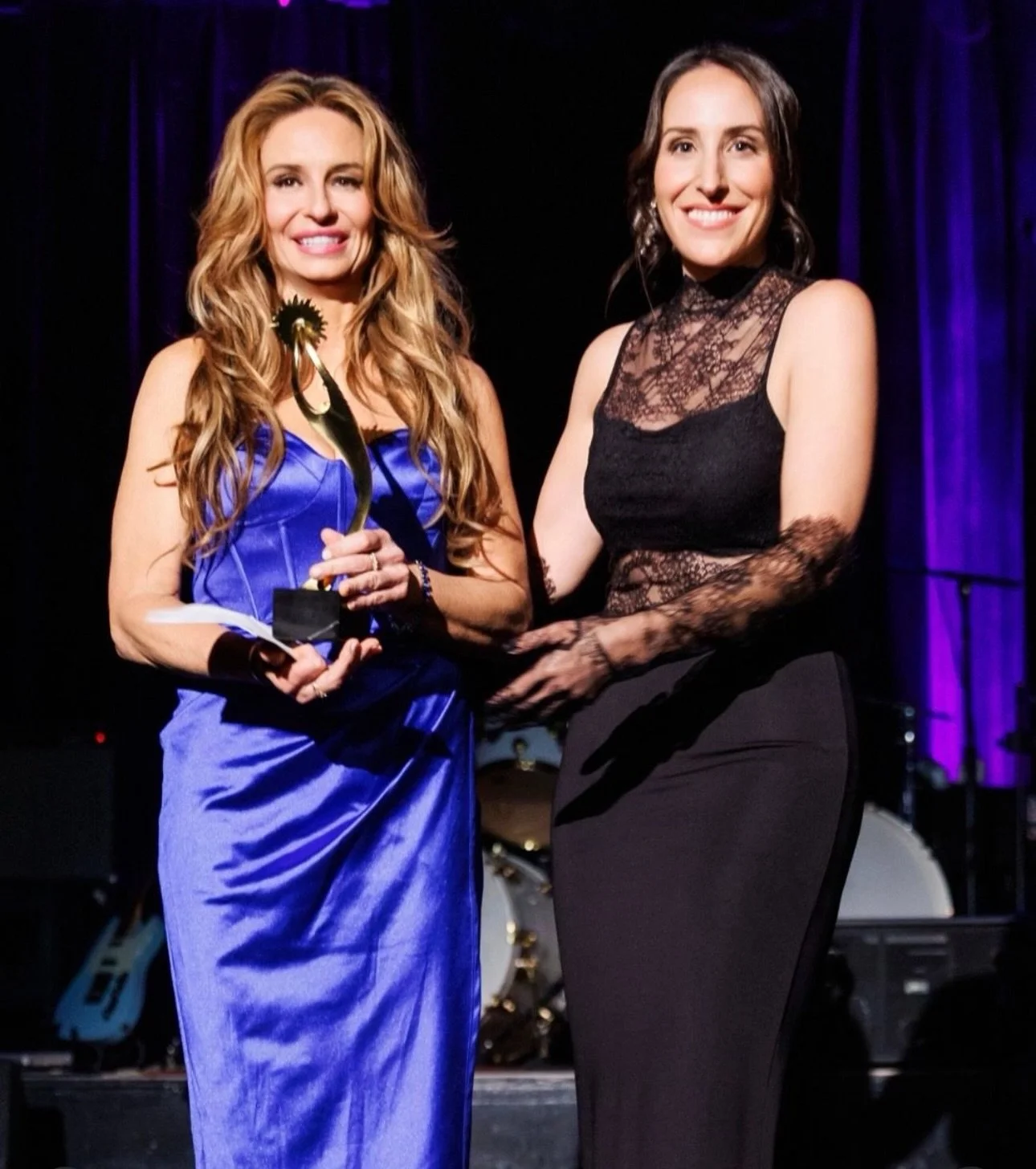 Do all Greeks feel things this intensely&hellip; or is it just me? 🇬🇷😆
Last weekend, I had the honor of receiving the Spotlight Award of Excellence from the Helios Charitable Foundation.&nbsp; As promised, I&rsquo;m&nbsp;sharing more photos and a 