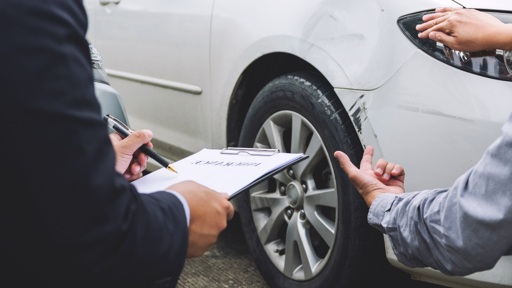 How Does Uninsured Motorist (UM) Coverage Work in Virginia?