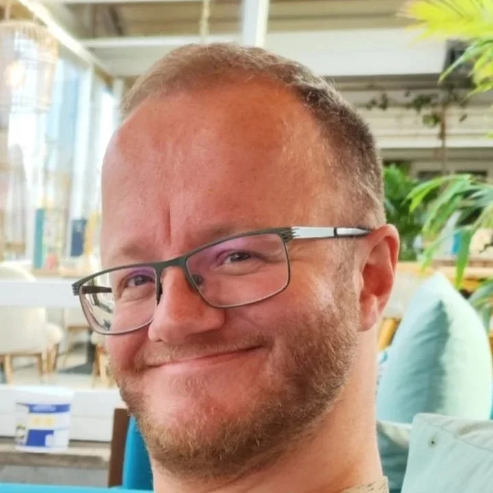 WhatsApp Image 2025-10-07 at 22.04.59.jpg