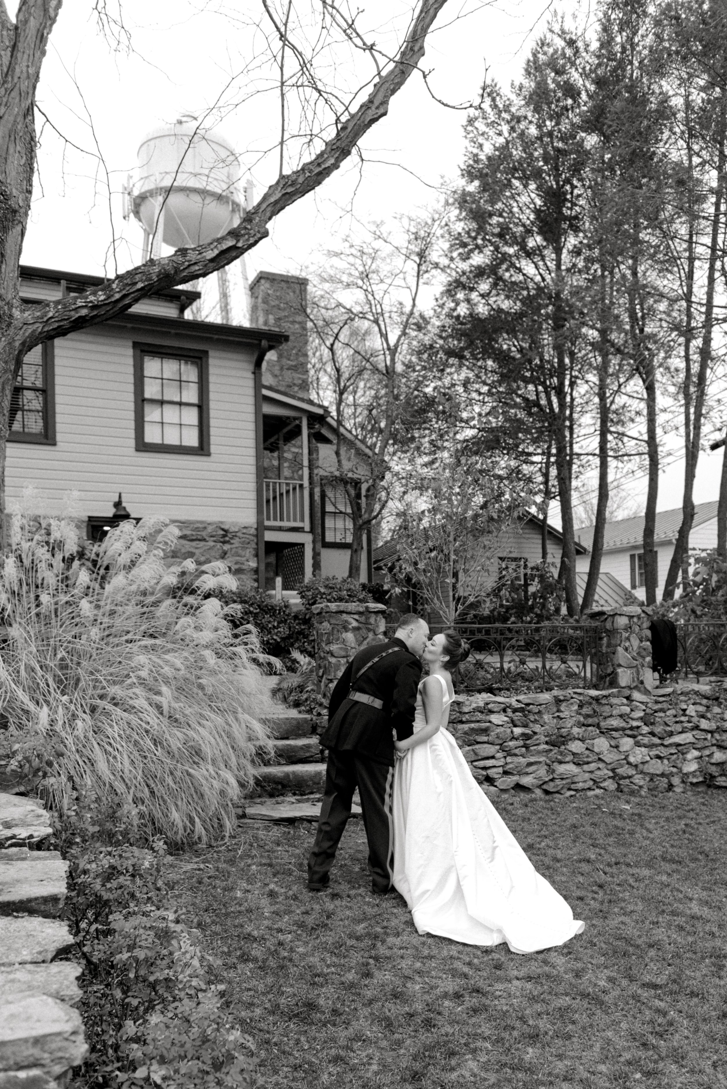 A Christmas Wedding in Hunt Country