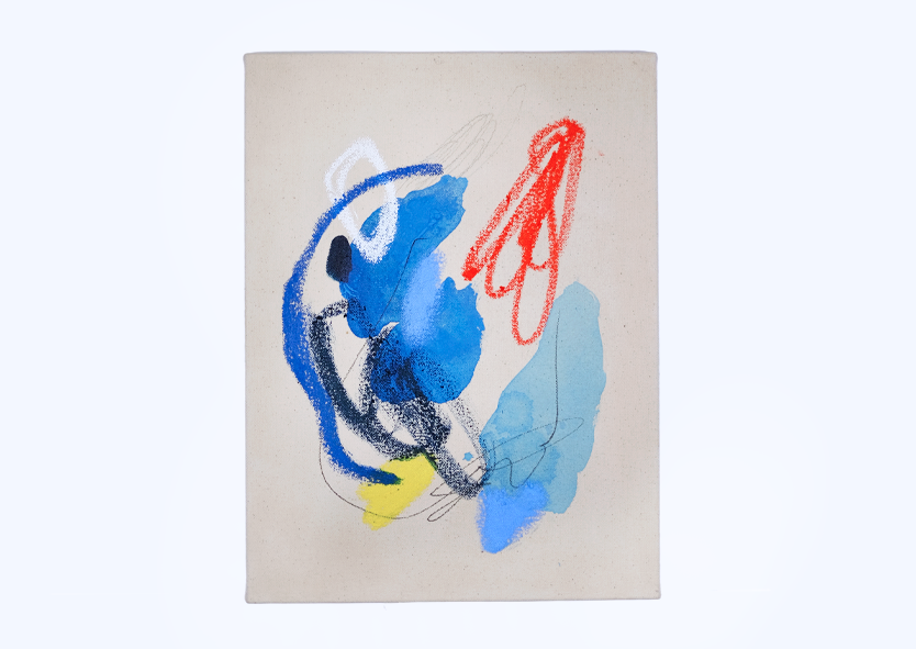 Pintura abstracta con formas azules y rojas sobre fondo beige.