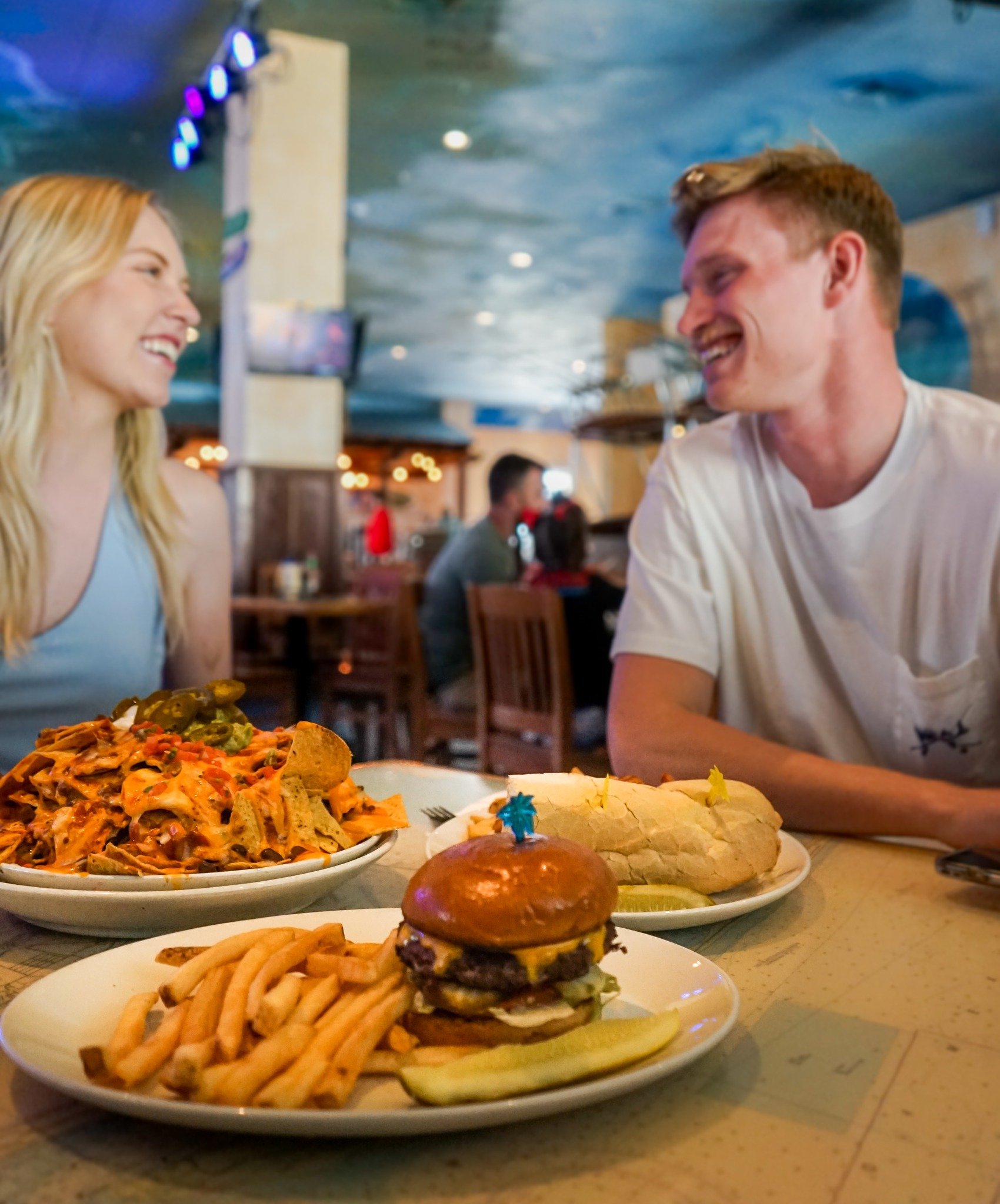 Nothing like the taste of that first bite!🤤margaritavilleresortbiloxi.com/margaritaville

#margaritavilleresortbiloxi #margaritaville #gulfcoast #biloxi #margaritavillecafe #familyfun #familyresort