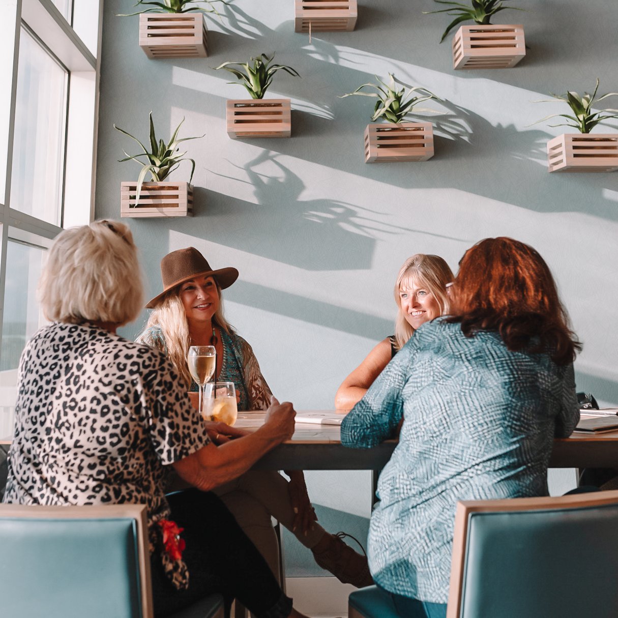 Cocktails are delicious. Cocktails in paradise are even better.🍹 #cocktails #paradise #margaritaville #biloxi #Mississippi