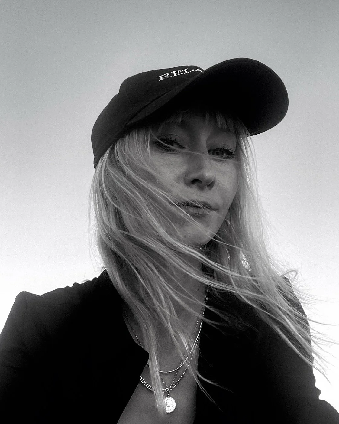 distant love

miss what matteres - is a proof that it held real value in our lives.

this year has been different. 
wild, quiet in loud ways.

as a creative ocean-dwelling soul, I have been by the ocean too rarely this year. and I miss it.

I miss th