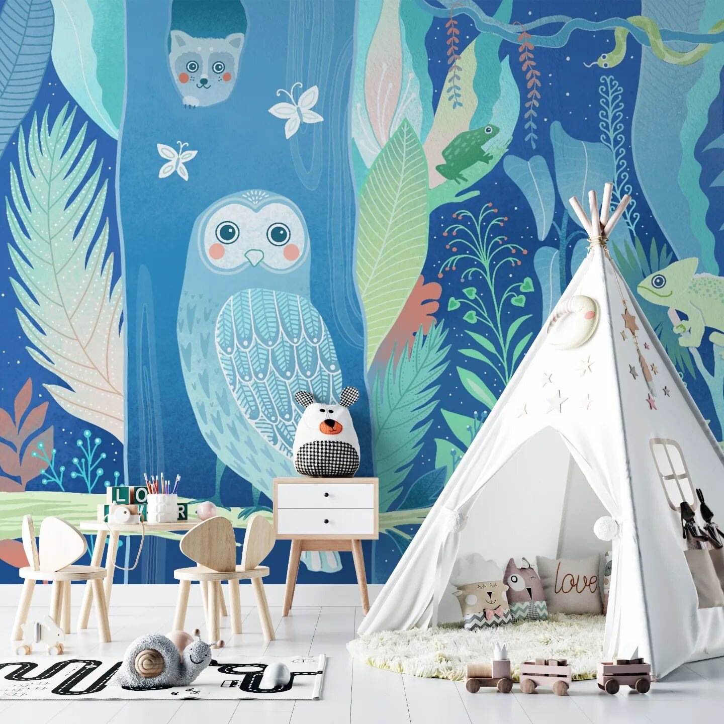 A children's bedroom wallpaper mock up of Our Mother Nature.

#wallpaper
#illustration
#childrensillustration #design  #surfacedesign #forest
#owl #naturelover #graphicdesign #womenwhodraw 
#art