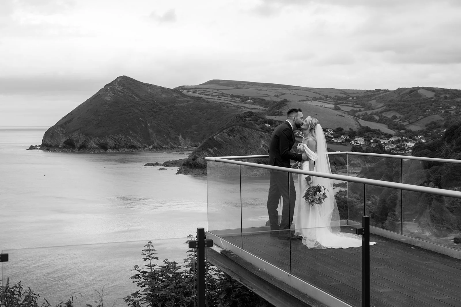 Sandy Cove Hotel Wedding Photography - Amy &amp; Connor