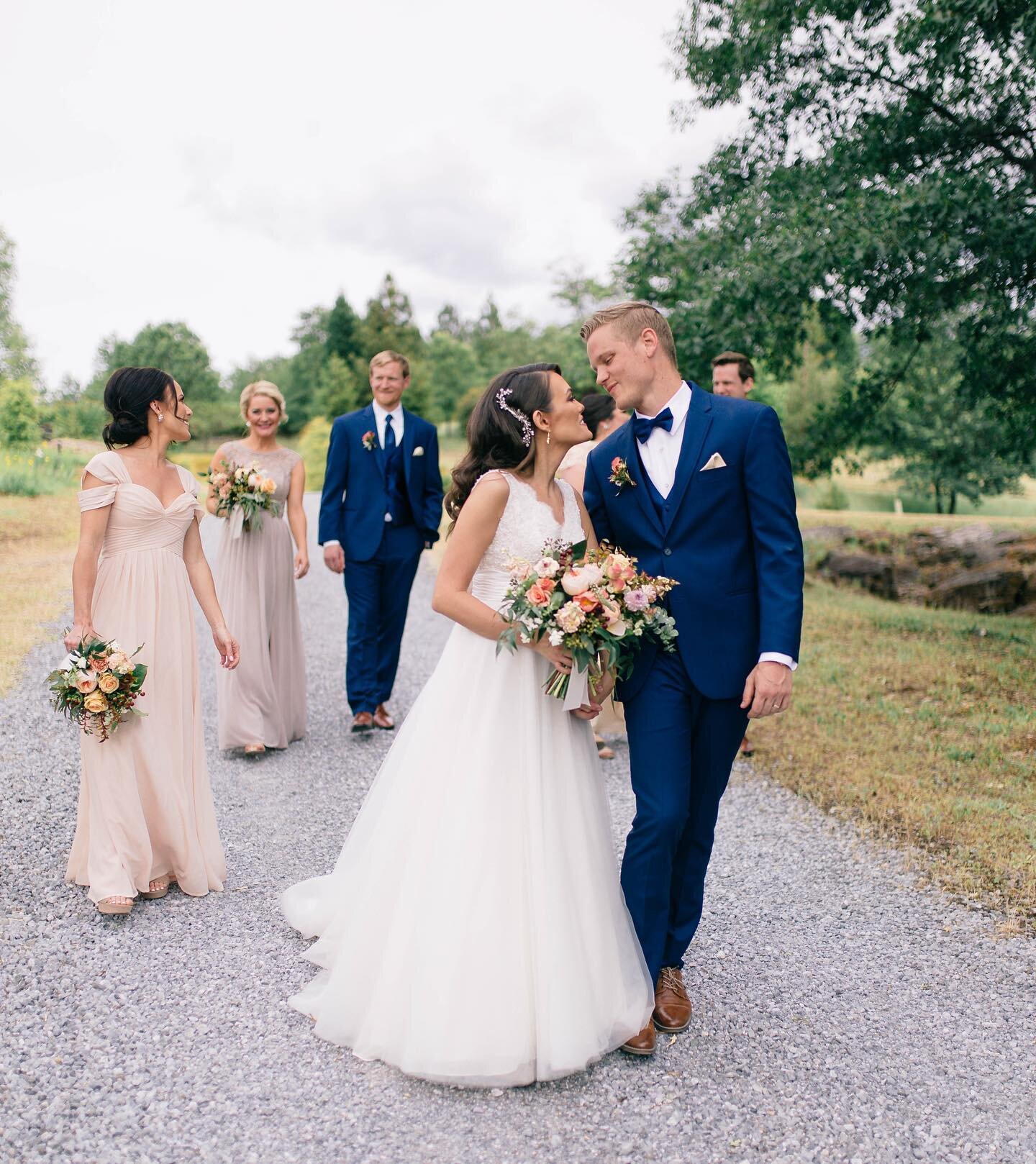 Completely in love 💗 

#charlestonsc #charlestonbride #charlestonwedding #charlestonweddingphotographer #charlestonphotographer #charlestonphotography #bridetobe #bride2022 #charlestonweddingvenue