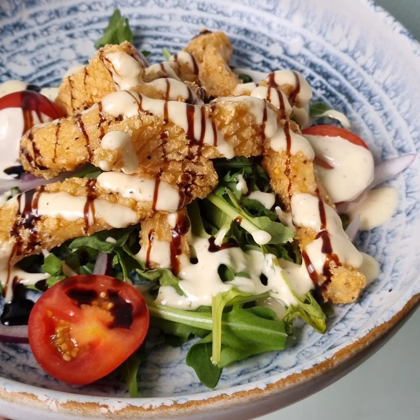 Looking for a light lunch? We've got you covered! Come in and enjoy a delicious perfect-for-lunch sized salt &amp; pepper squid salad with us. 🤤

This remains one of our most popular dishes and when you buy one between 12-5pm you also get a FREE hou