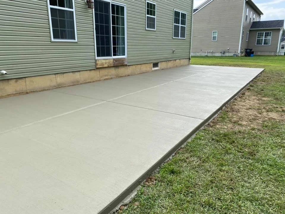 J & E Concrete LLC