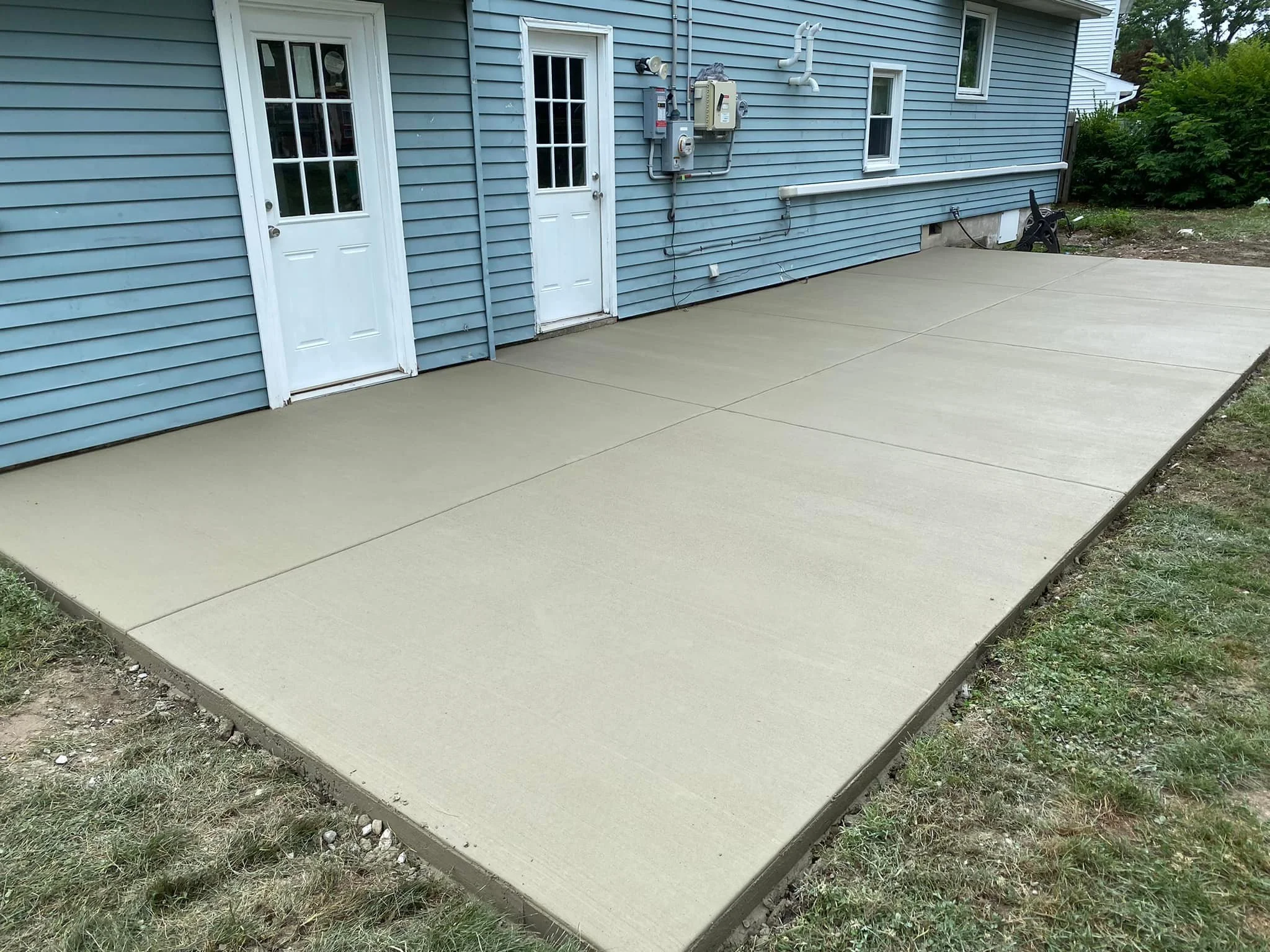 TRADITIONAL PATIO
