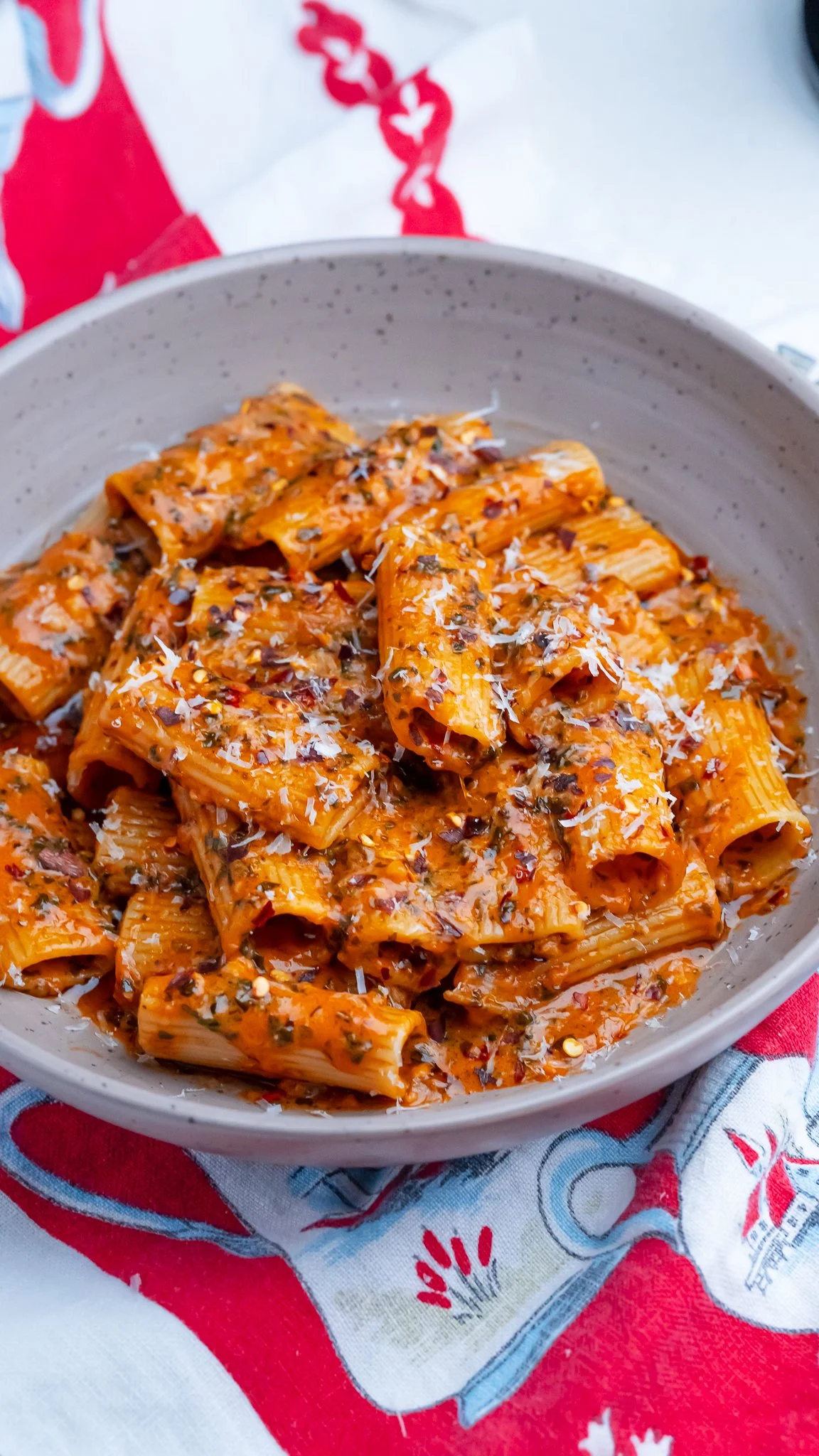 Spicy Basil Rigatoni