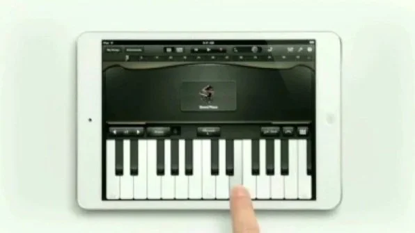 Apple | Piano