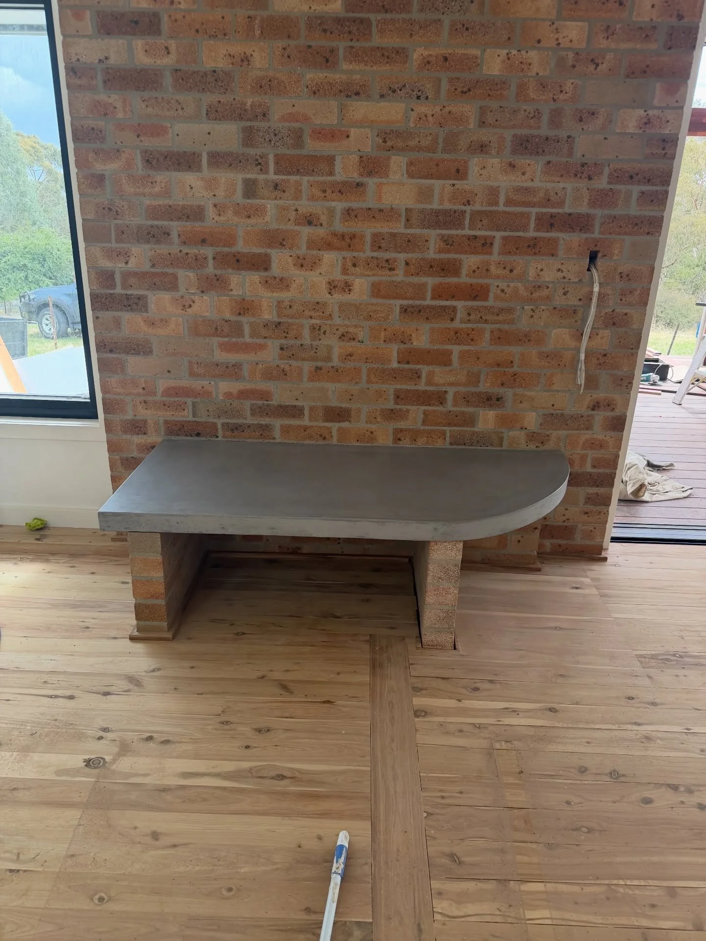 This week&rsquo;s install in Orange, NSW. A concrete fire hearth with a curved edge in grey. All ready now for a fireplace and cosy winter nights. 

Design concept by All Starr Constructions, made by us.